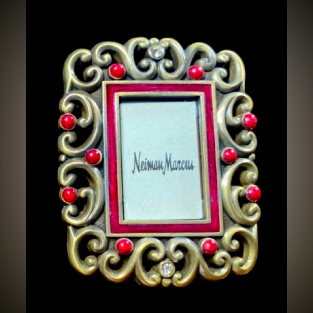 Jay Strongwater Signed Swarvoski Ornate Picture Frame/ Clip/ Brooch - Luxury